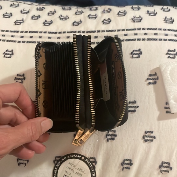 Double zip wallet - Picture 3 of 7